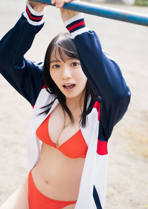 俄肏了美女的屄搞大了她的肚子