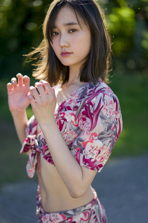 奸杨莹