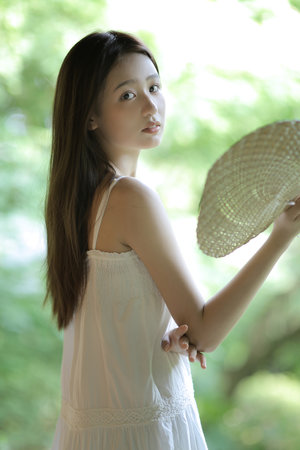 貂蝉的兔子抖来抖去的